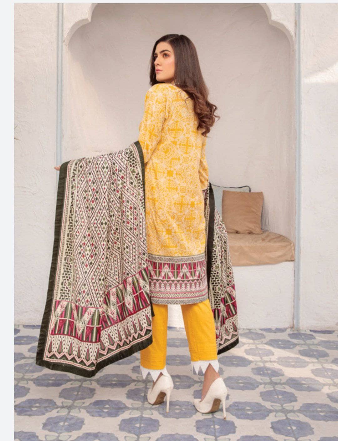 img_anum_lawn_daily_wear_pakistani_suits_awwal_, Boutique