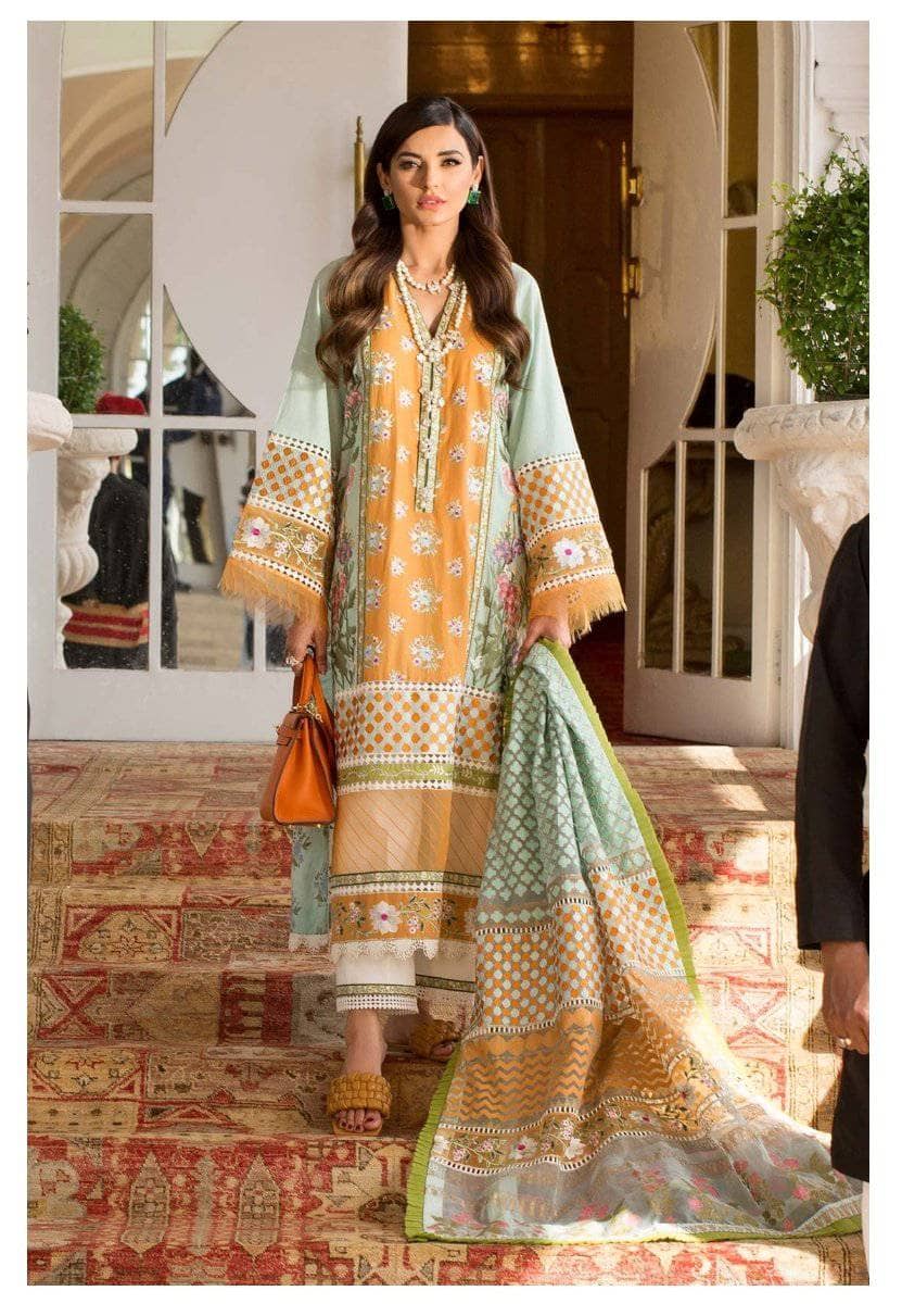 img_crimson_lawn_by_saira_shakira_awwal_boutique