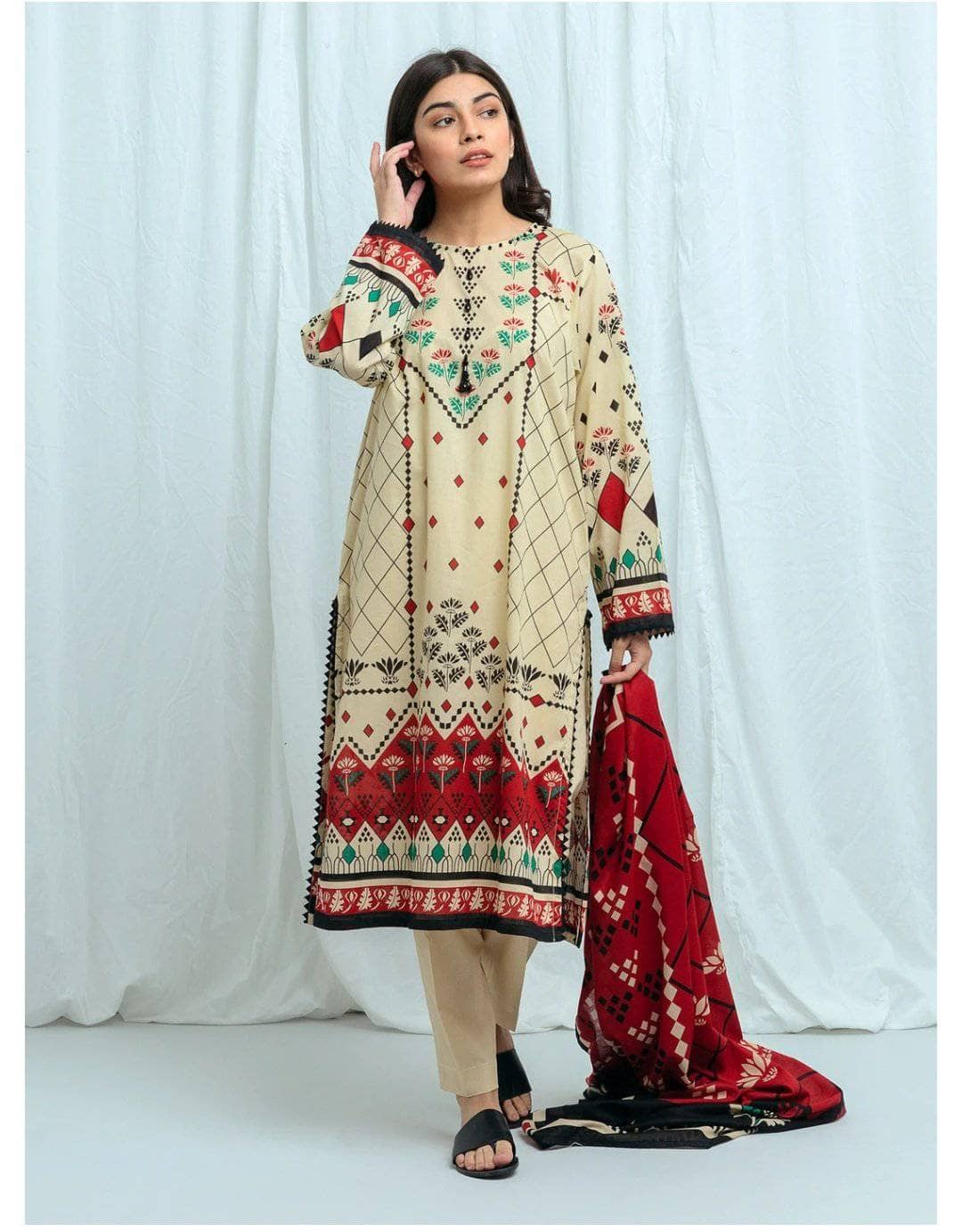 img_beechtree_lawn_2021_awwal_boutique