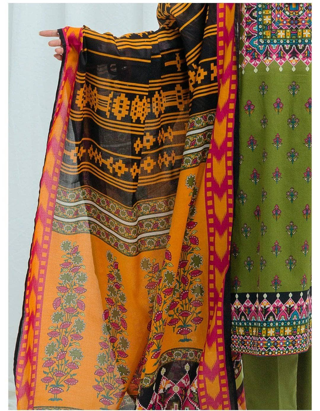 img_beechtree_lawn_2021_awwal_boutique