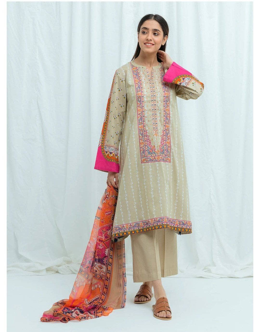 img_beechtree_lawn_2021_awwal_boutique