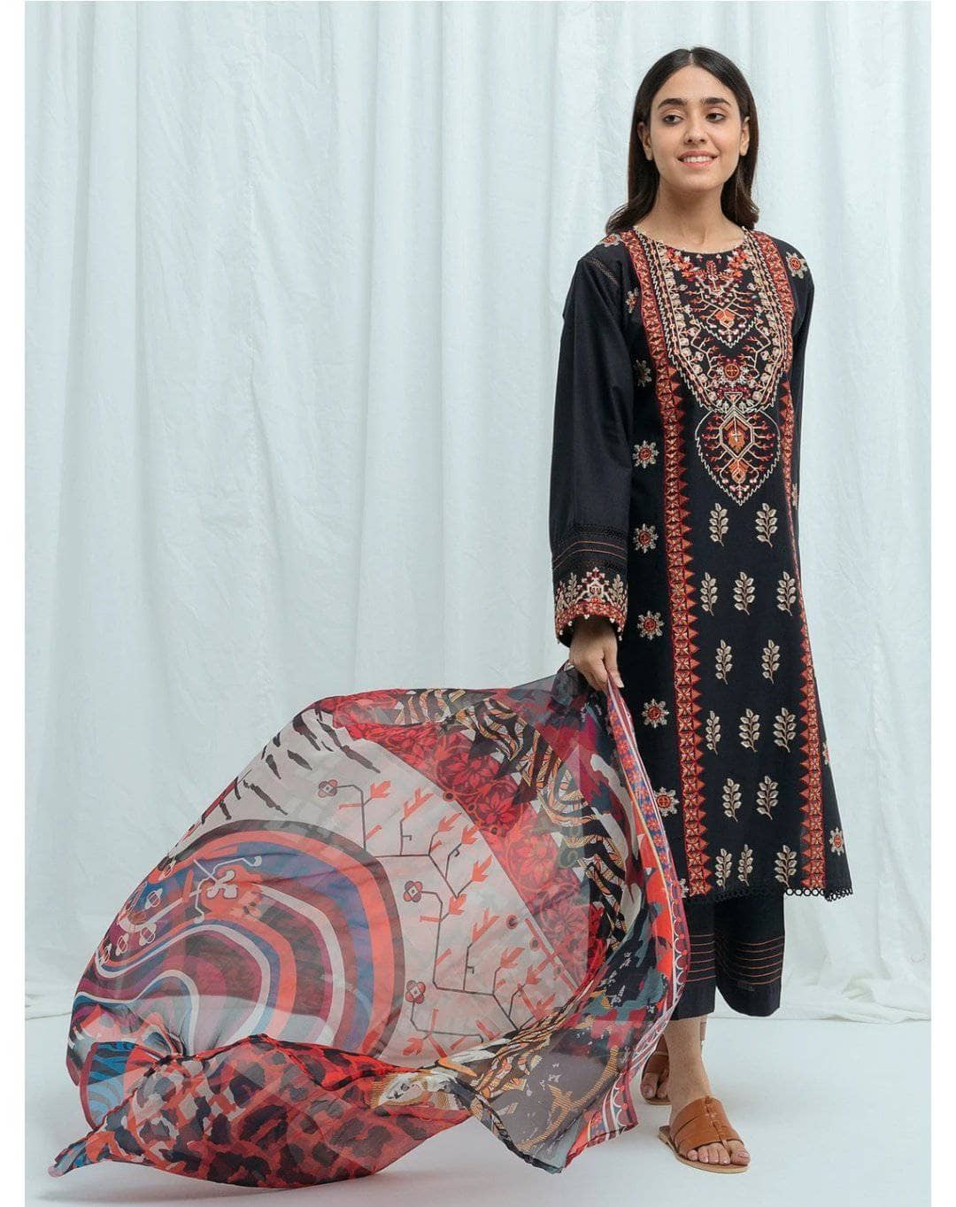 img_beechtree_lawn_2021_awwal_boutique