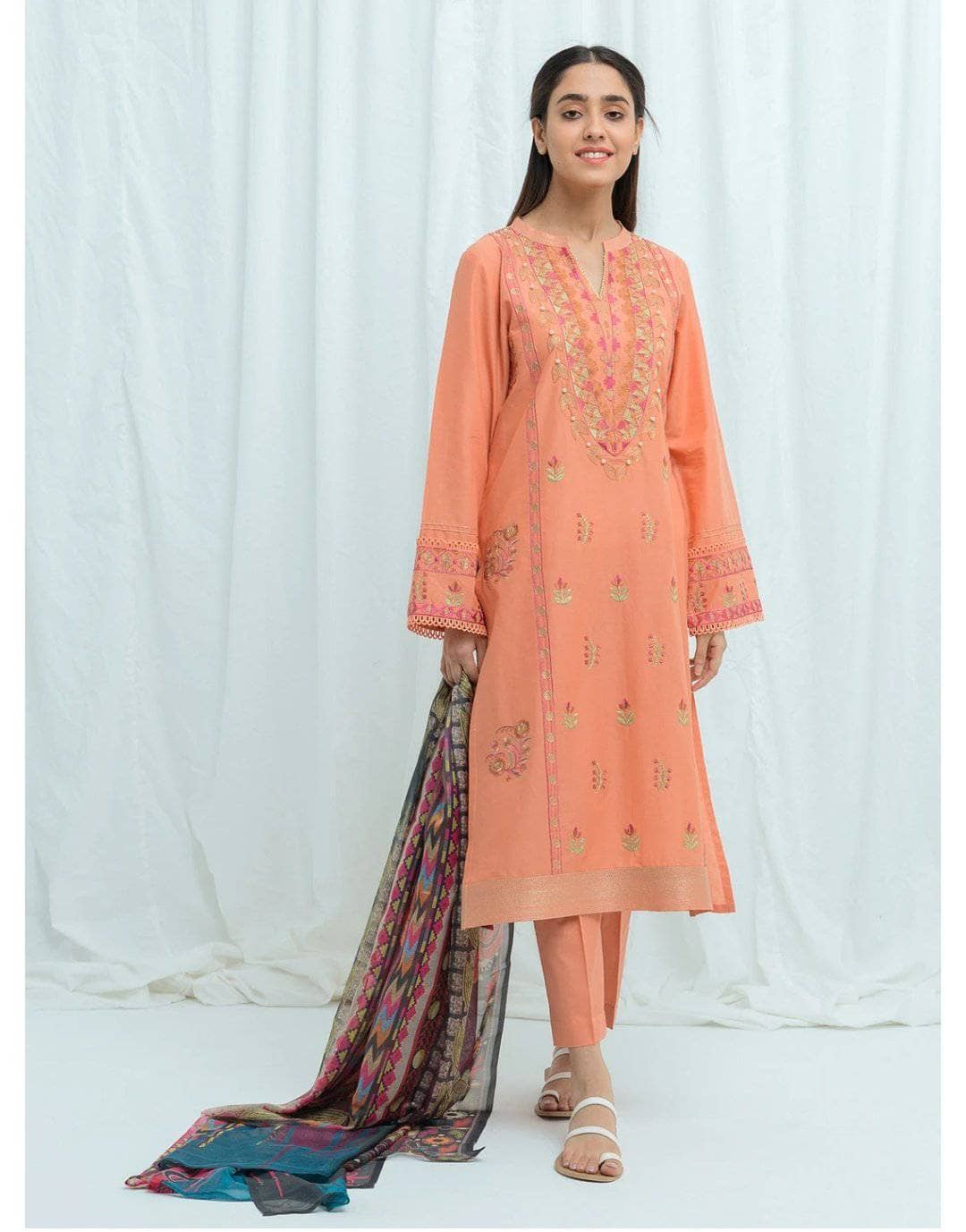 img_beechtree_lawn_2021_awwal_boutique