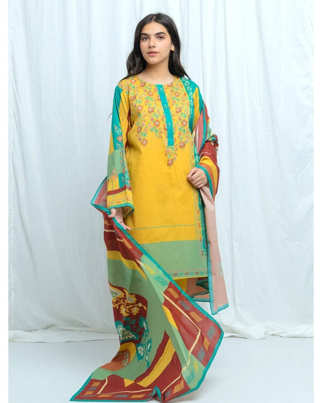 img_beechtree_lawn_2021_awwal_boutique