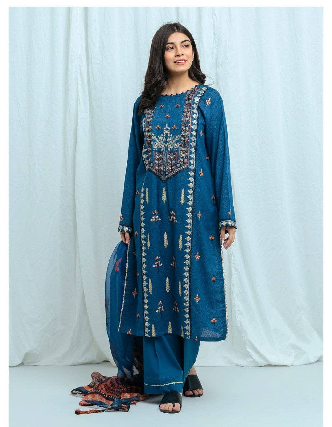 img_beechtree_lawn_2021_awwal_boutique