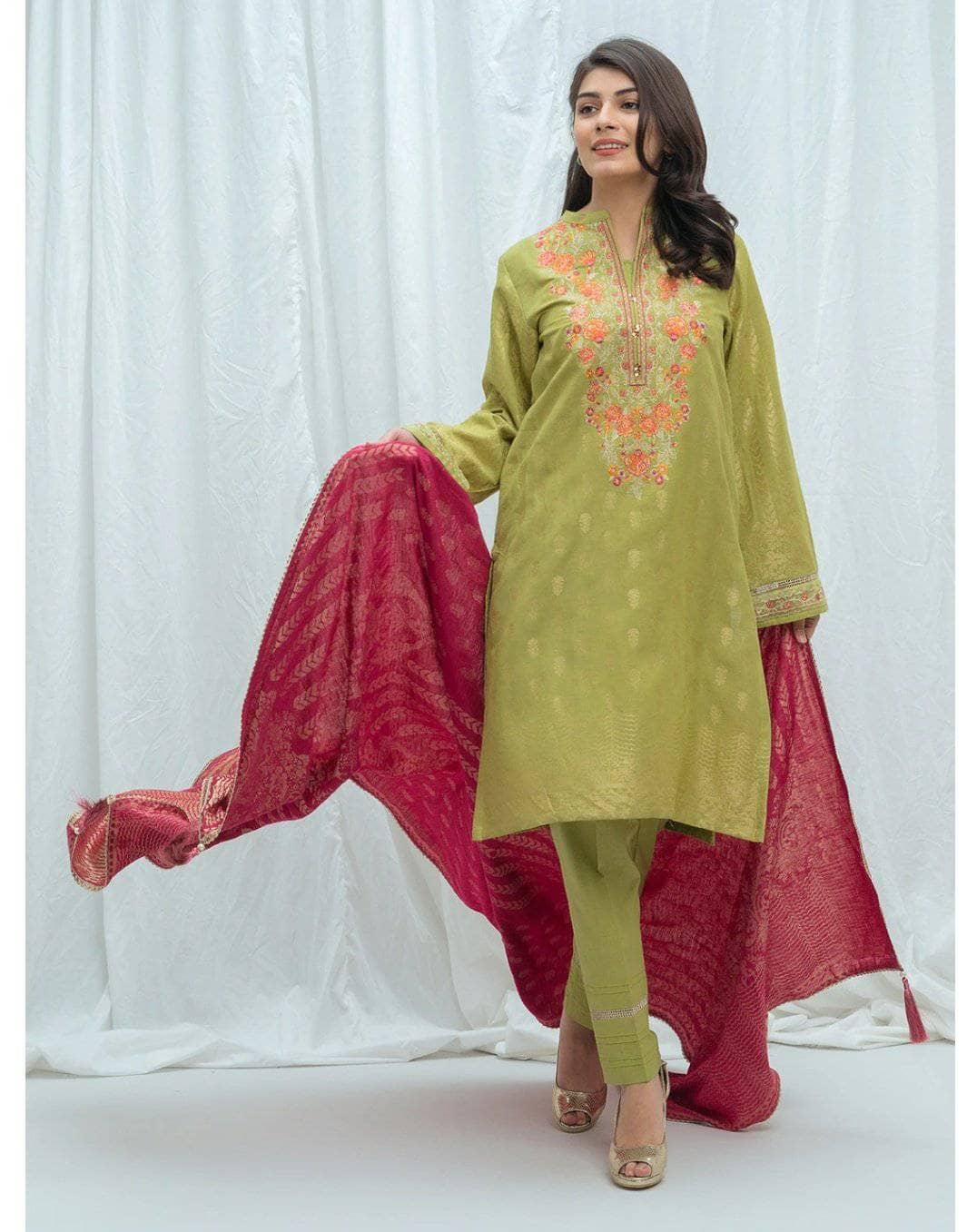 img_beechtree_lawn_2021_awwal_boutique