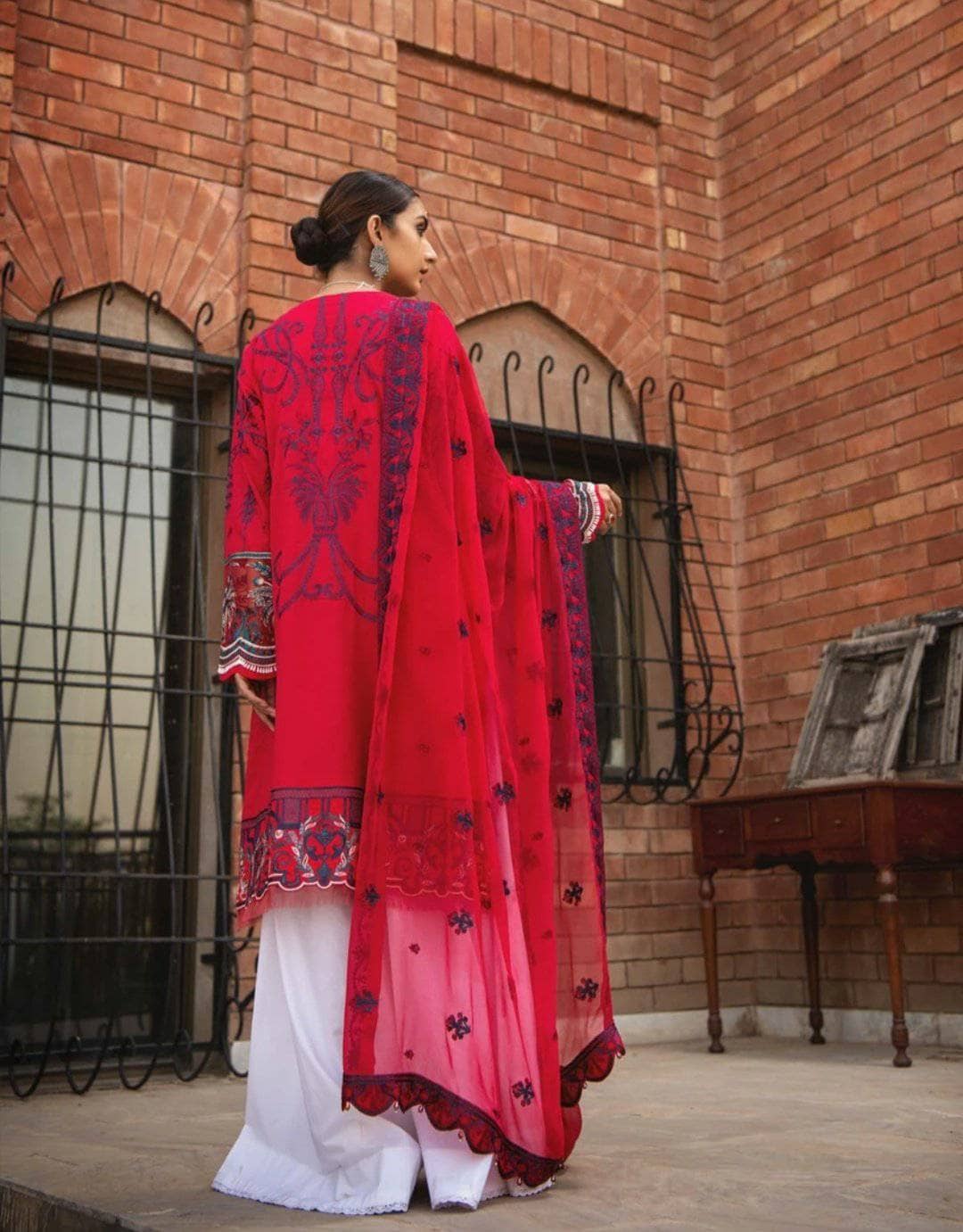 img_aik_atelier_lawn_vol_2_awwal_boutique