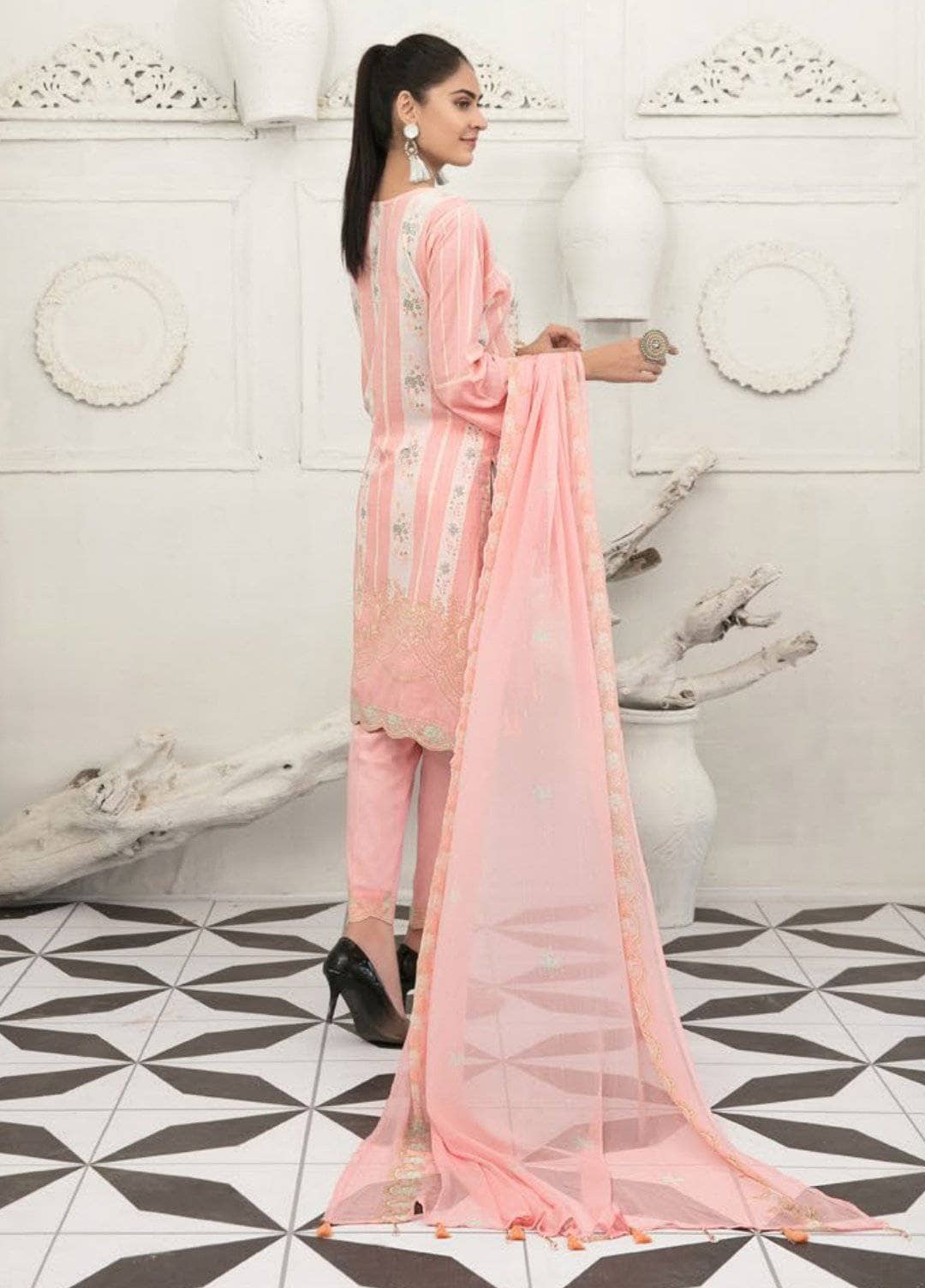 img_amna_sohail_raqami_by_tawakkal_awwal_boutique