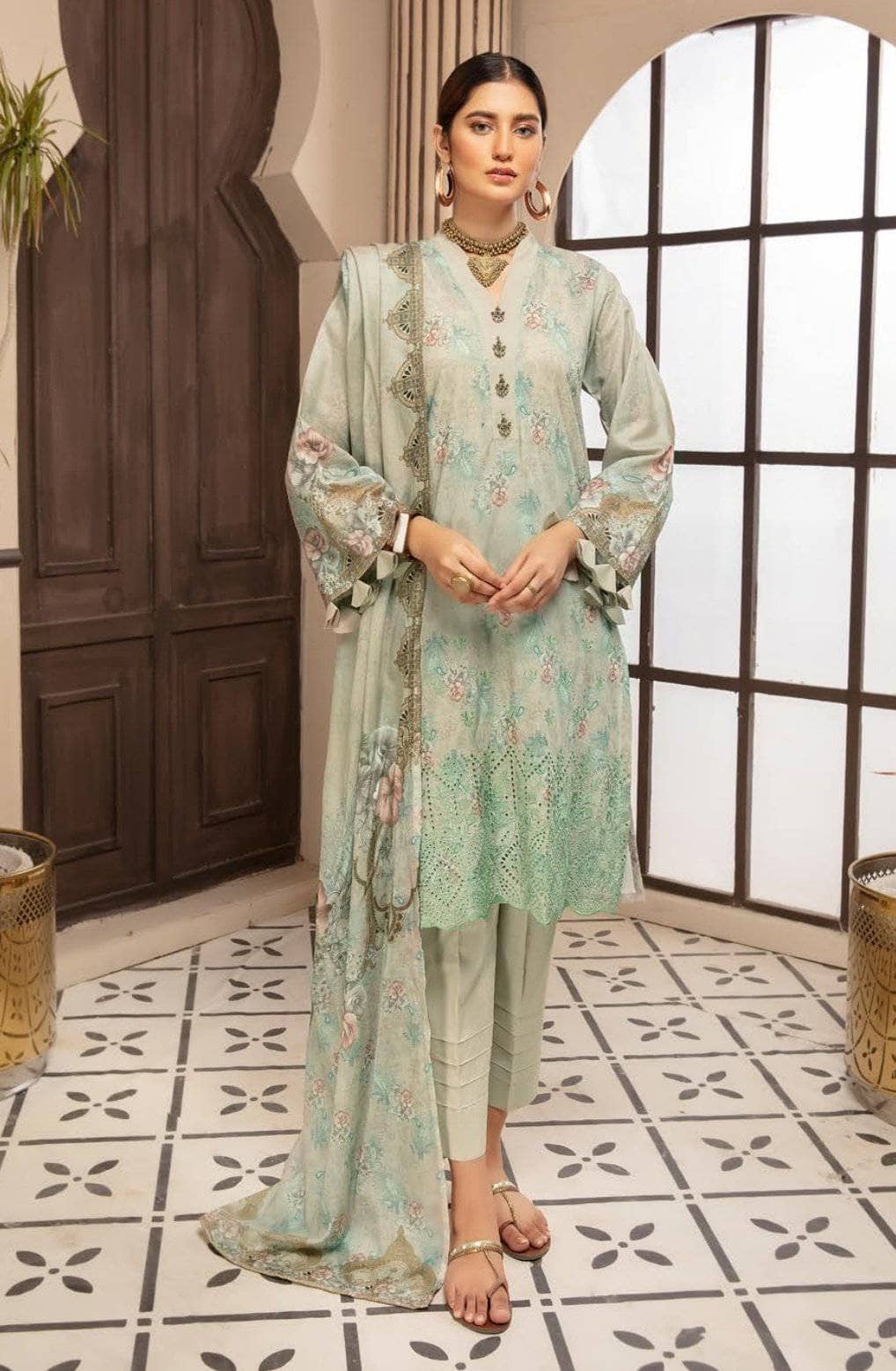 img_guzel_chikankari_embroidered_lawn_with_, Makhmal_Lawn_dupatta_awwal_boutique