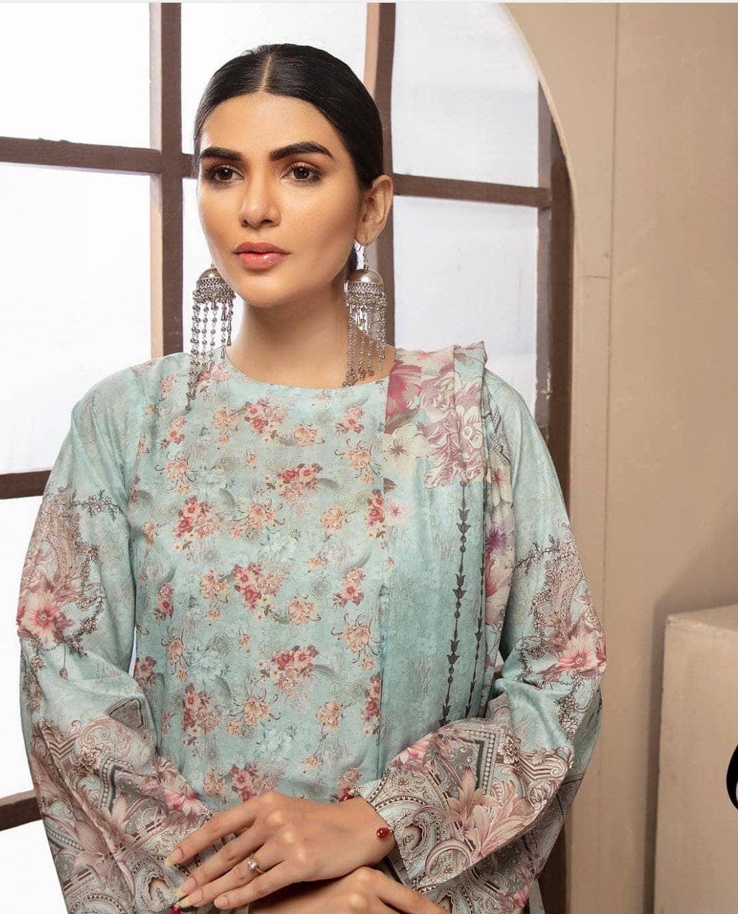 img_guzel_chikankari_embroidered_lawn_with_, Makhmal_Lawn_dupatta_awwal_boutique