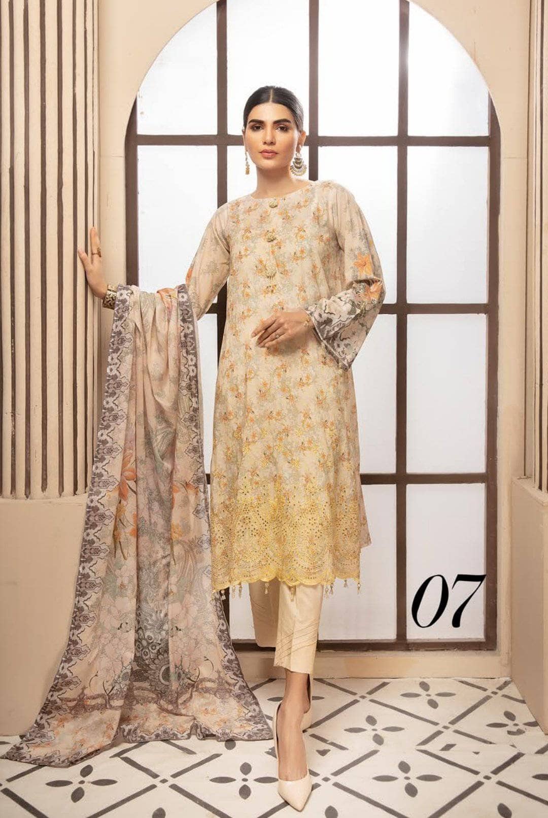 img_guzel_chikankari_embroidered_lawn_with_, Makhmal_Lawn_dupatta_awwal_boutique
