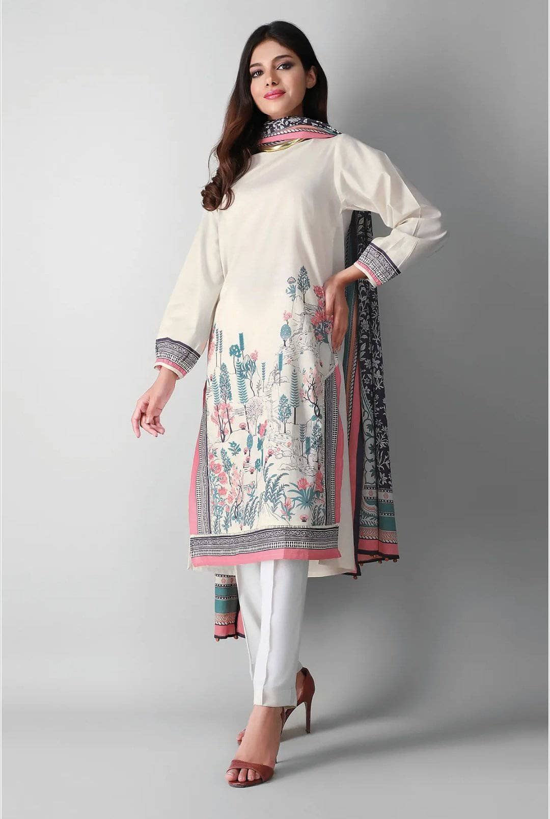 img_khaadi_lawn_2021_awwal_boutique