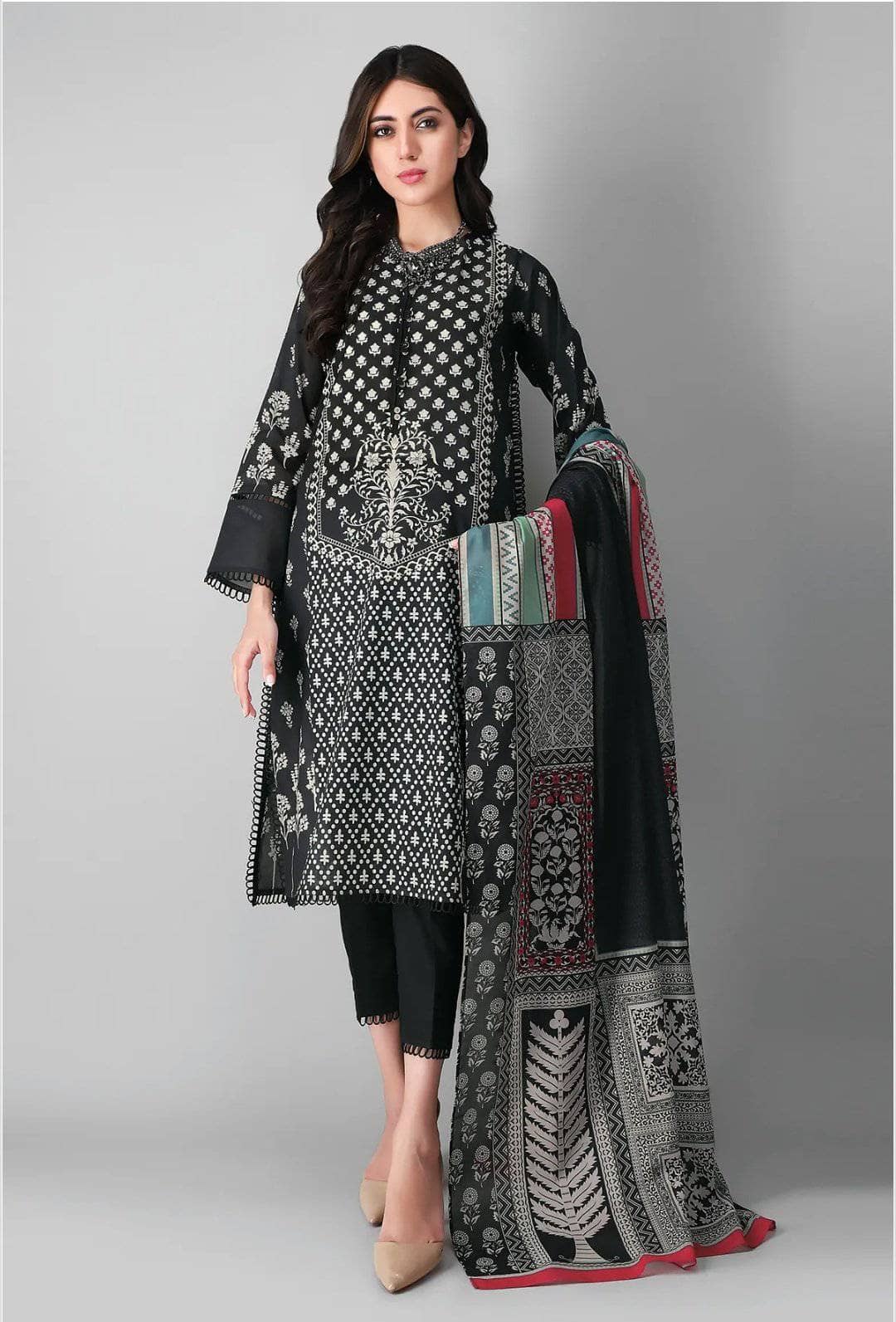 img_khaadi_lawn_2021_awwal_boutique