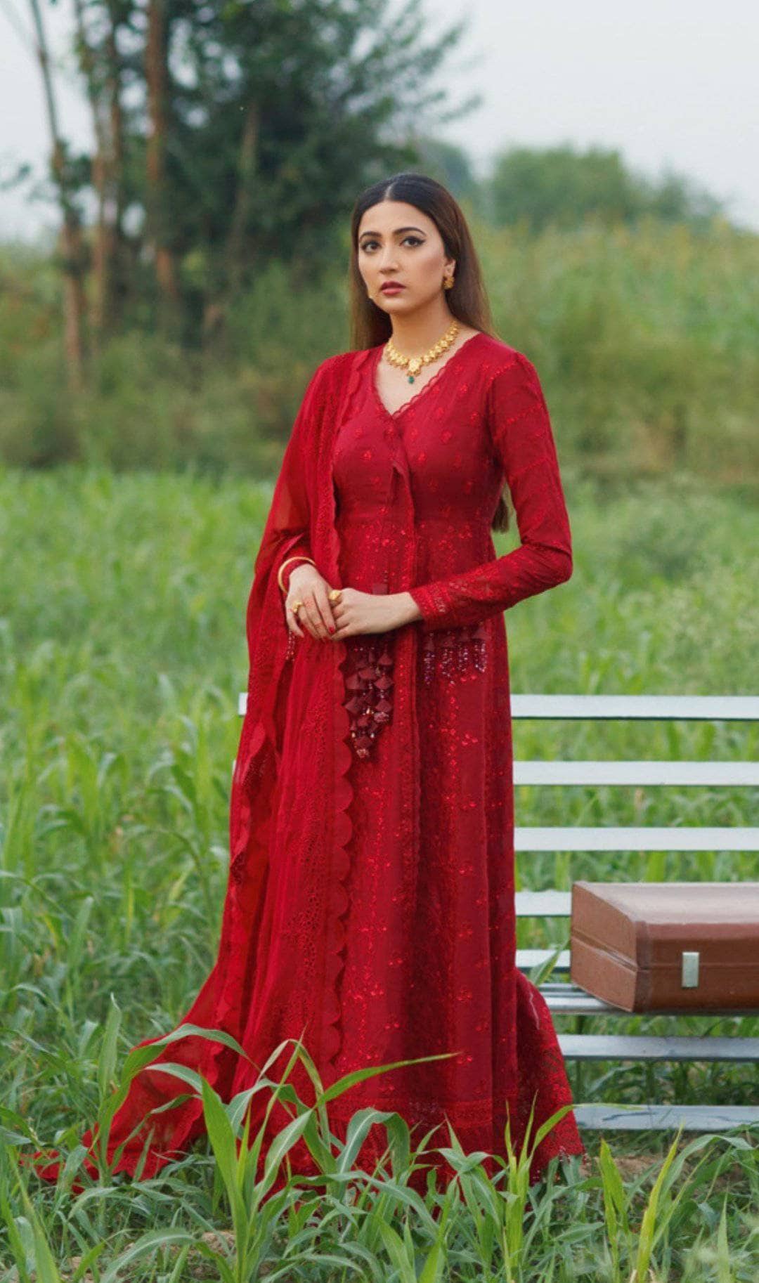 img_qalamkar_luxury_lawn_2021_awwal_boutique