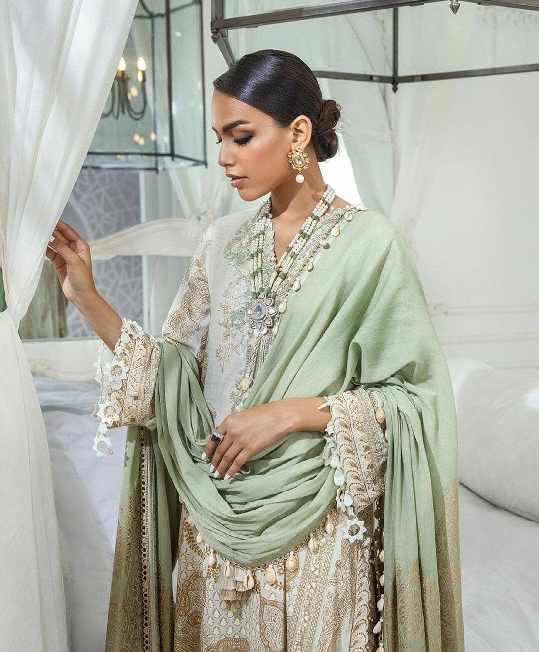img_sana_safinaz_luxury_lawn_2021_awwal_boutique