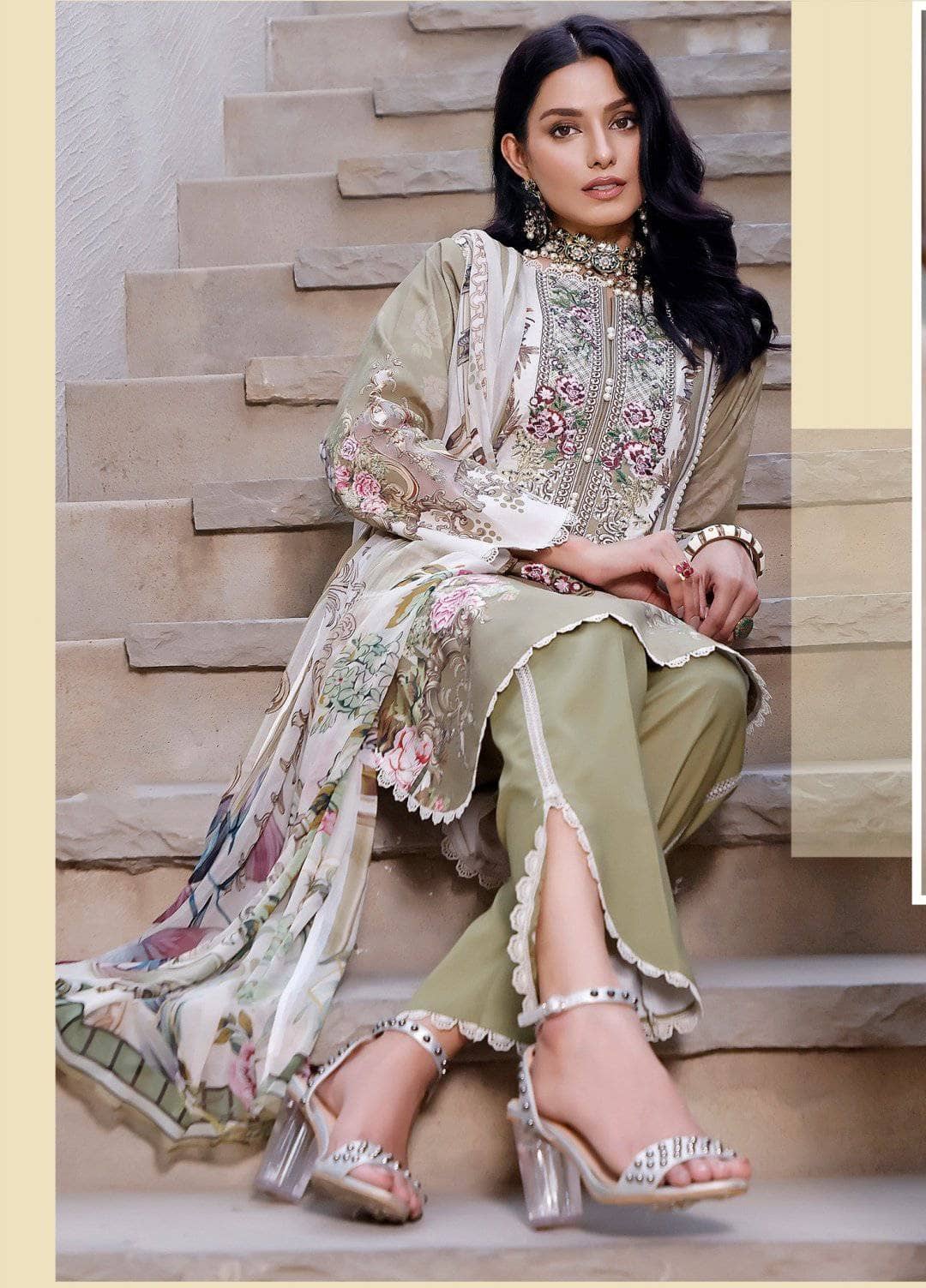 img_jade_urbane_embroidered_lawn_2021_awwal_boutique