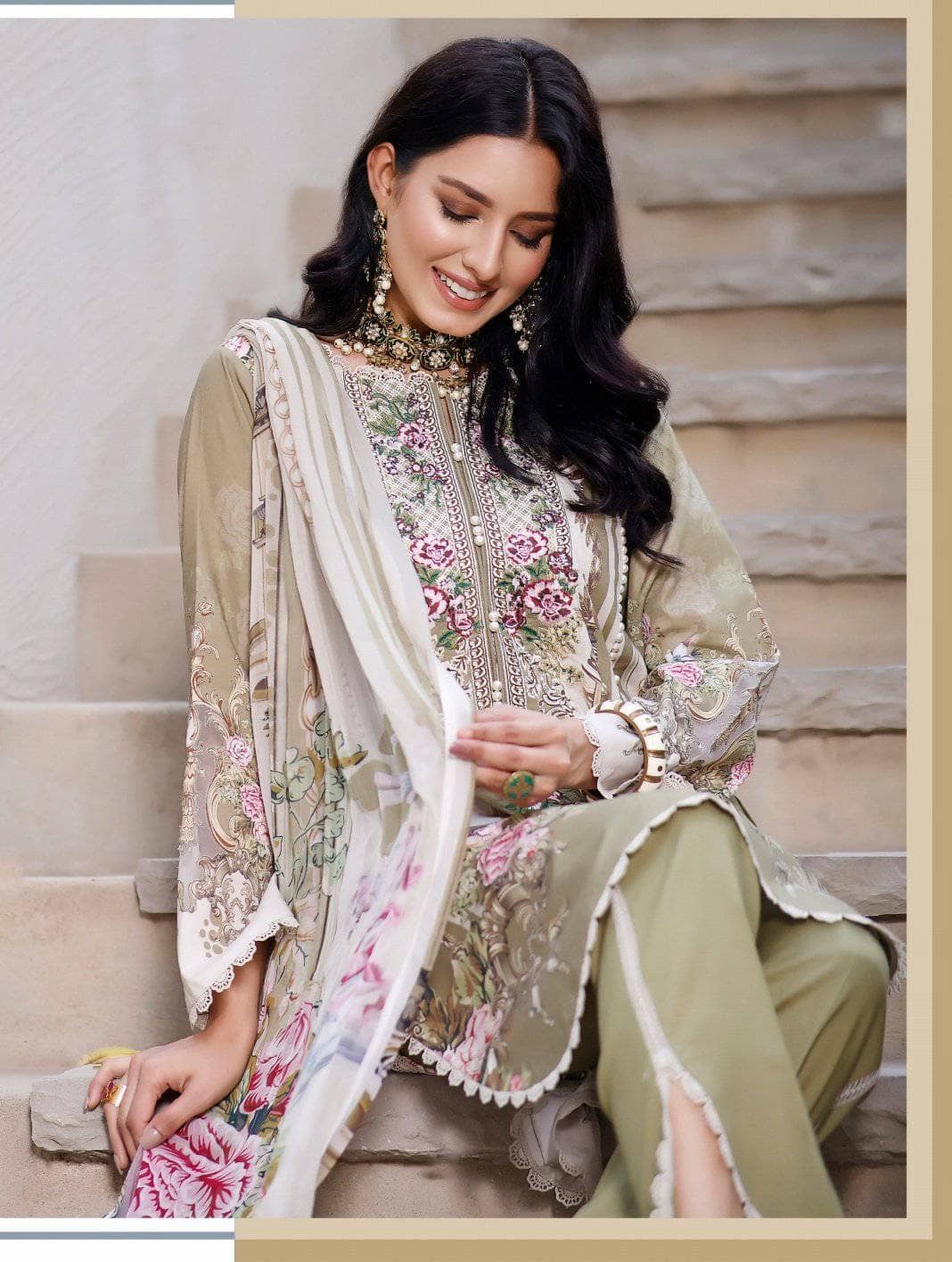 img_jade_urbane_embroidered_lawn_2021_awwal_boutique