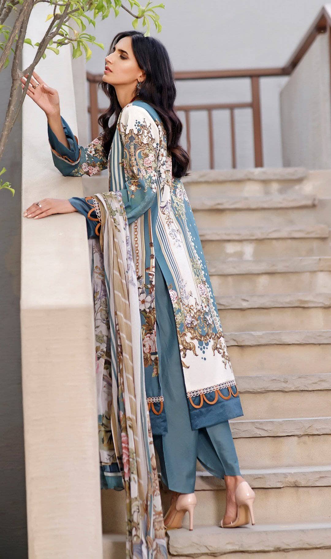 img_jade_urbane_embroidered_lawn_2021_awwal_boutique