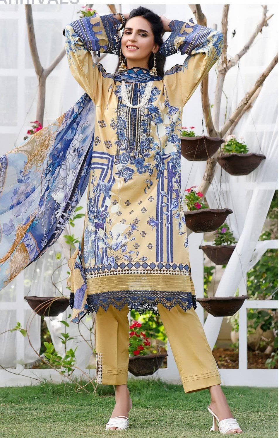 img_jade_urbane_embroidered_lawn_2021_awwal_boutique