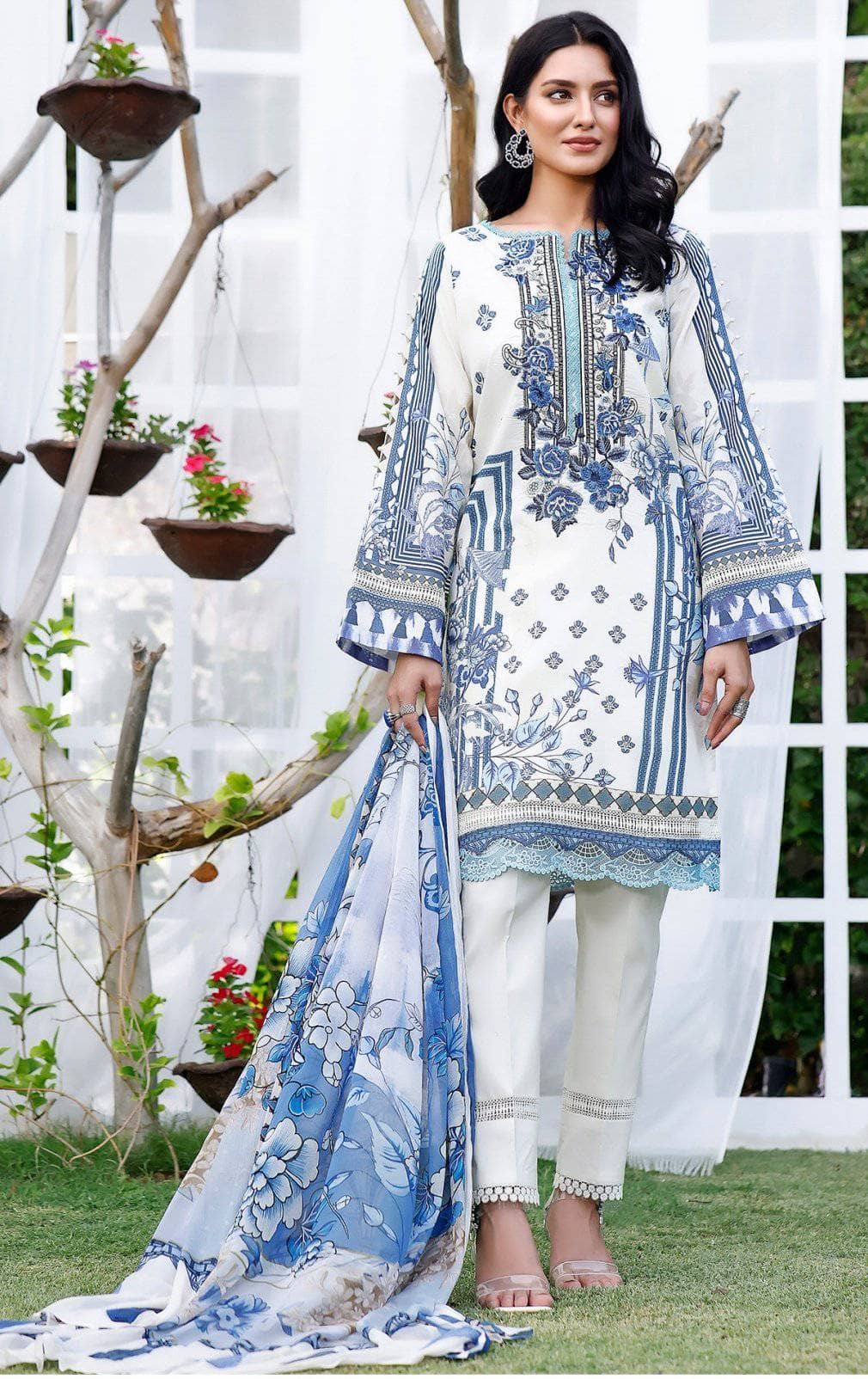 img_jade_urbane_embroidered_lawn_2021_awwal_boutique