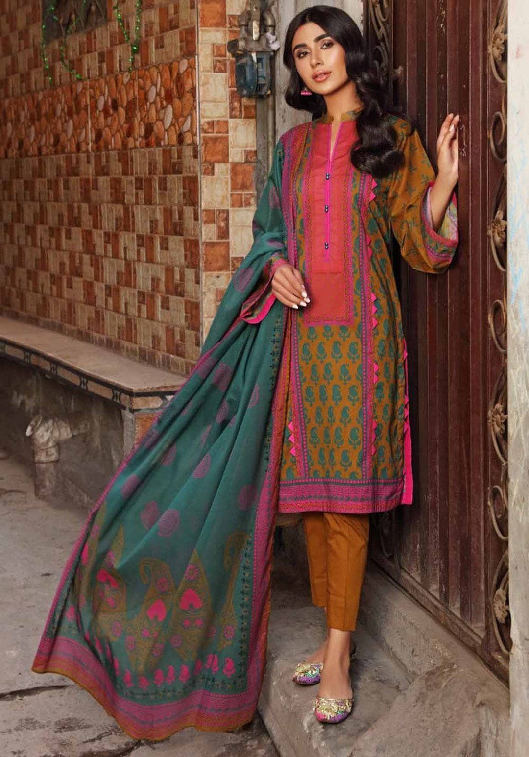 img_gul_ahmed_organic_lawn_2021_awwal_boutique