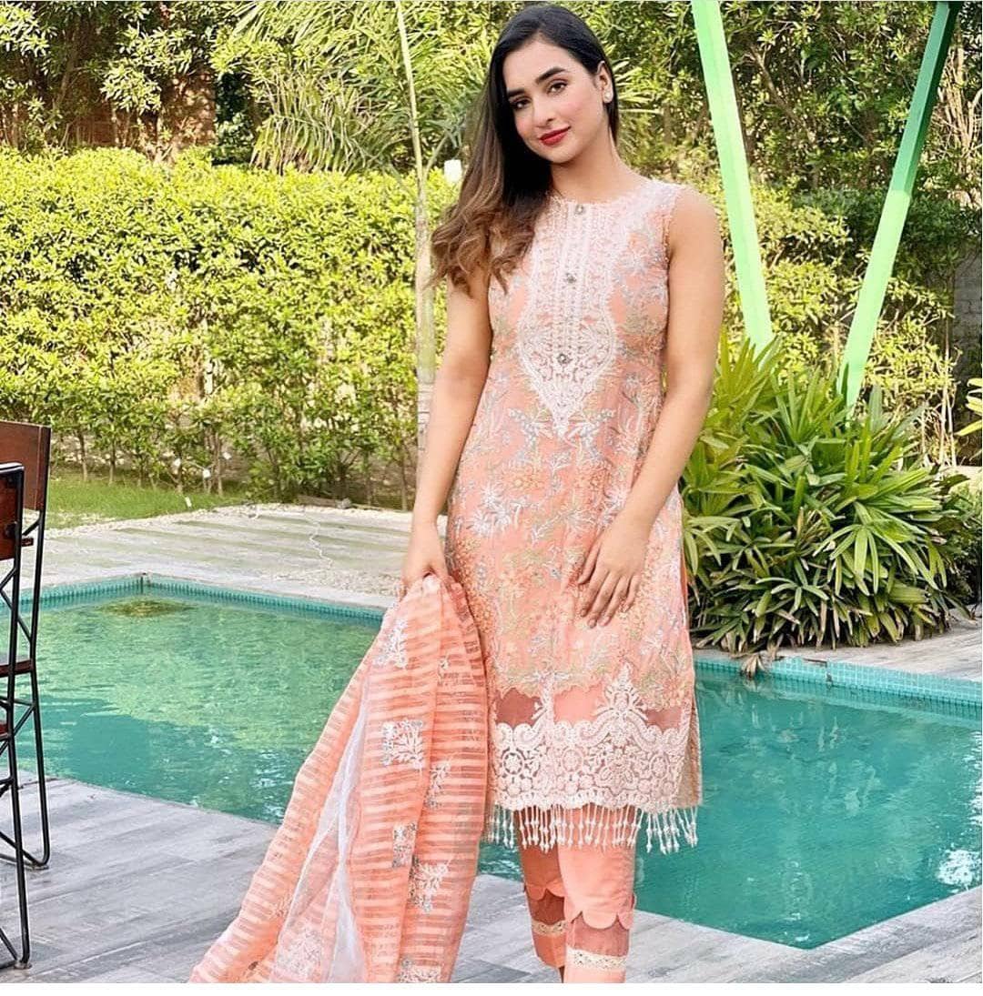 img_motifz_premium_lawn_2021_awwal_boutique
