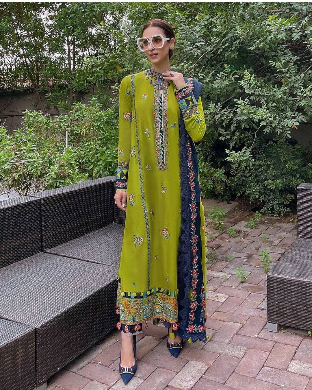 img_zaha_lawn_2021_awwal_boutique