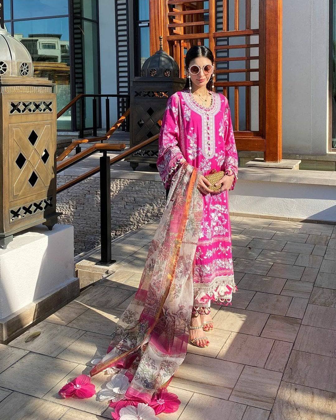 img_sana_safinaz_lawn_2021_awwal_boutique