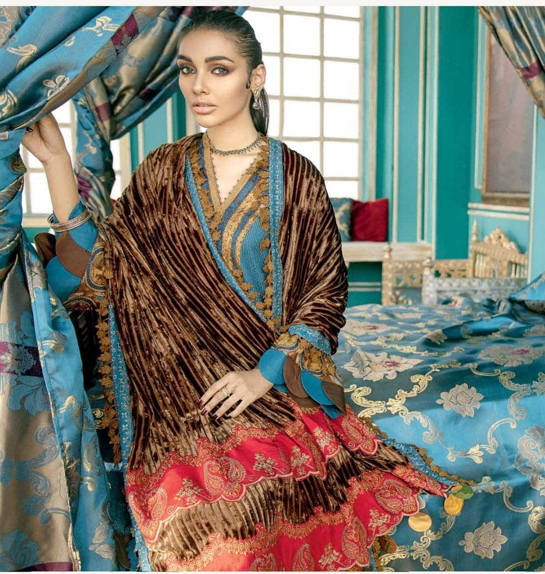 img_charizma_signature_velvet_shawls_awwal_boutique