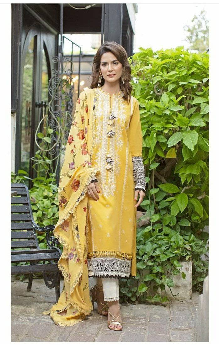 img_zaha_lawn_2021_awwal_boutique