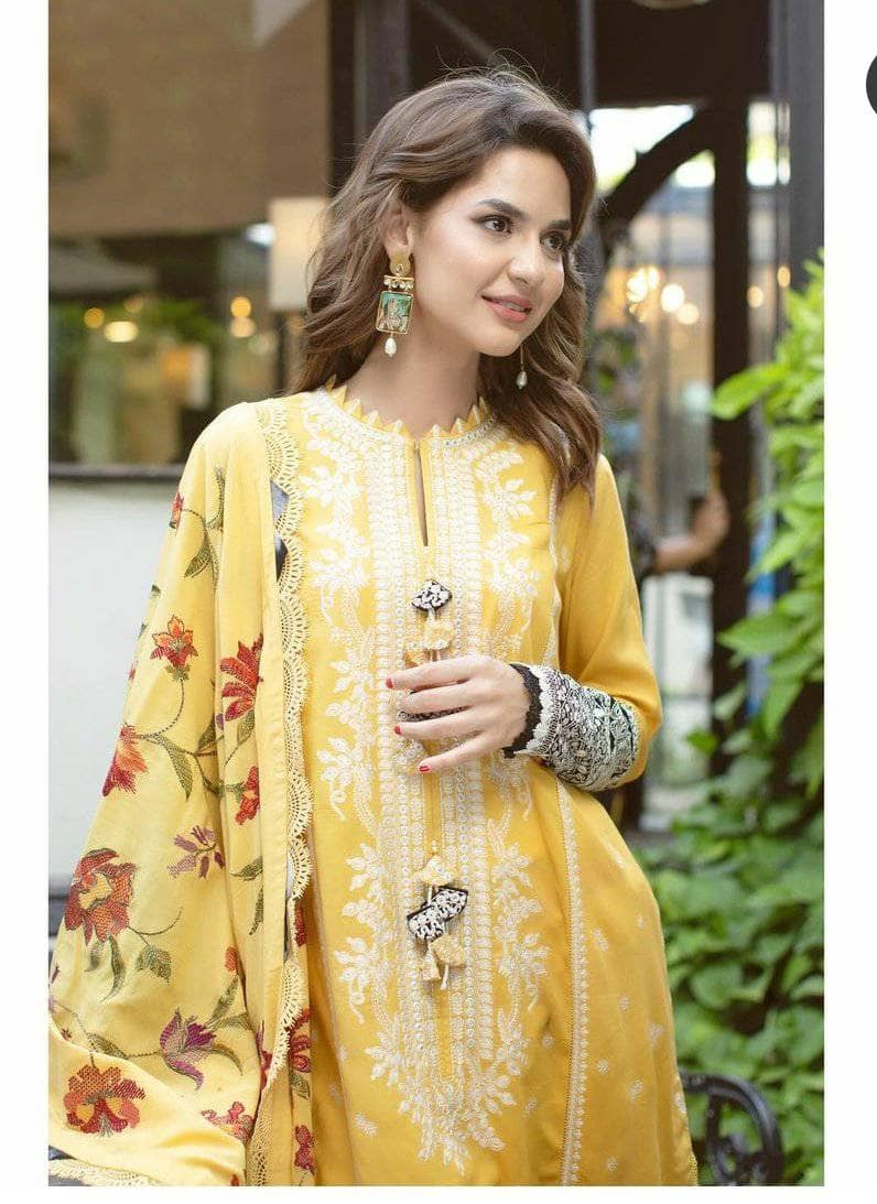 img_zaha_lawn_2021_awwal_boutique