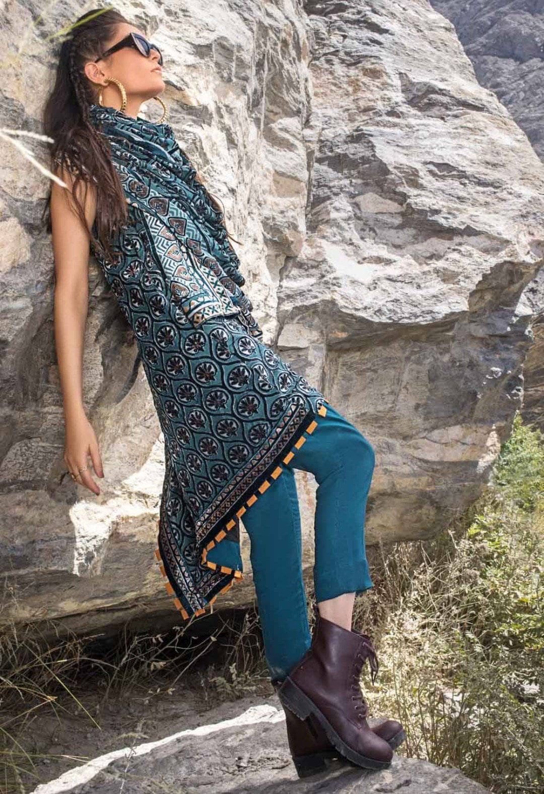 img_gul_ahmed_winter_awwal_boutique