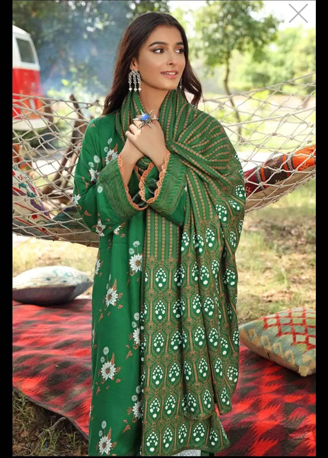 img_gul_ahmed_winter_collection_awwal_boutique