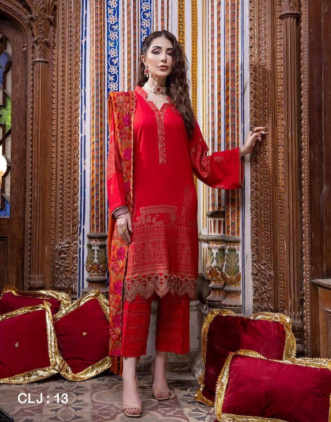 img_charizma_signature_leather_jacquard_woolen_shawl_awwal_boutique