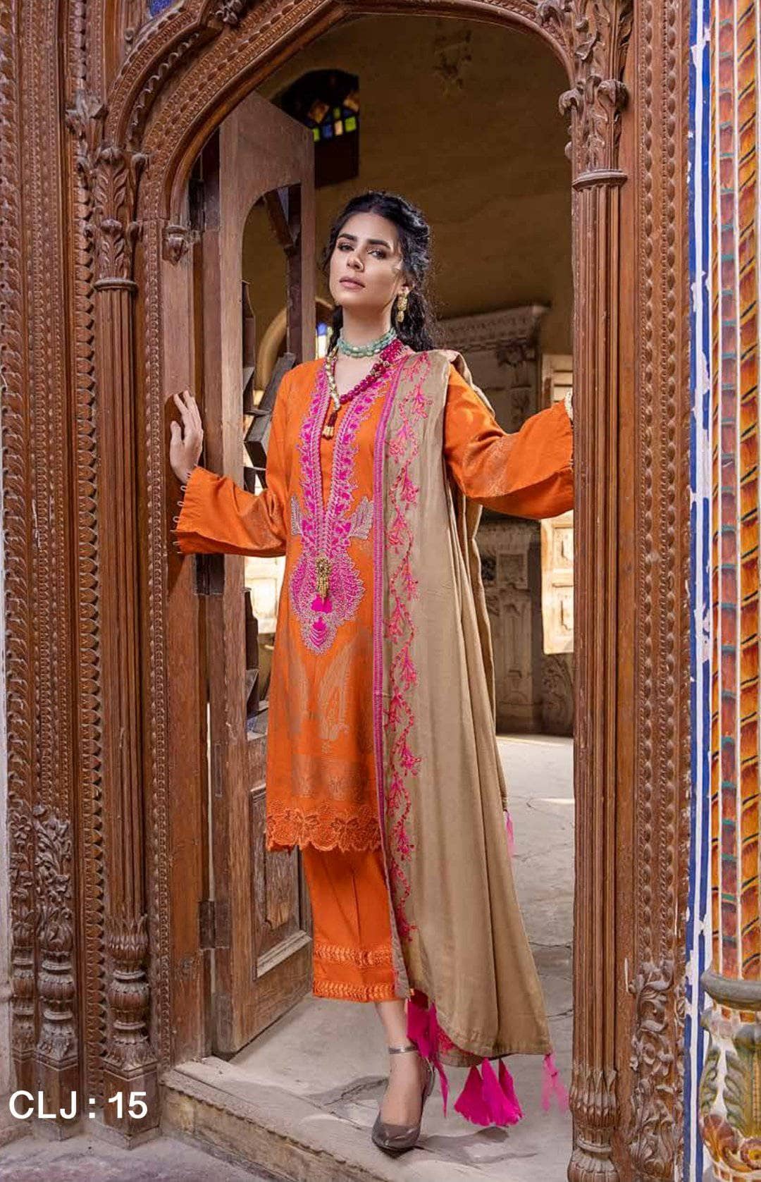 img_charizma_signature_leather_jacquard_woolen_shawl_awwal_boutique