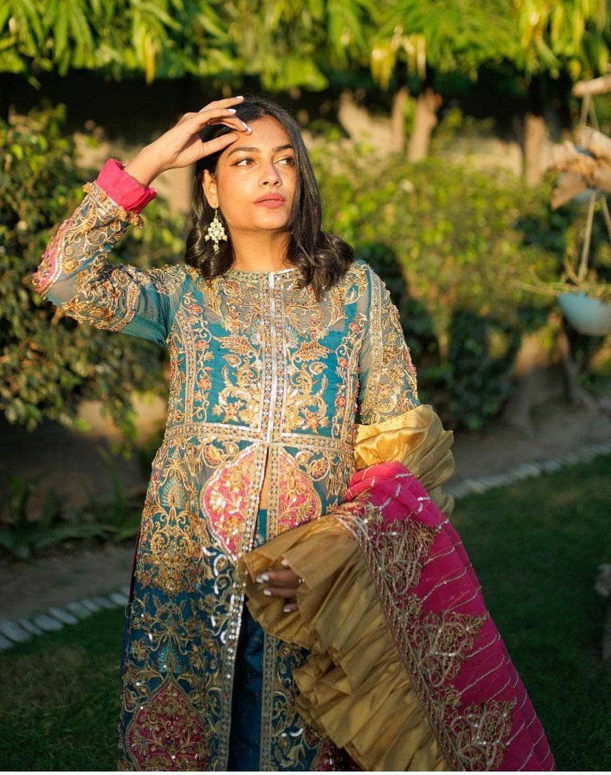 img_maryam_n_mariya_chiffon_wedding_awwal_boutique