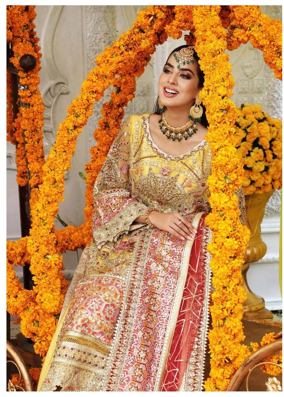 img_shamrock_resplendent_awwal_boutique