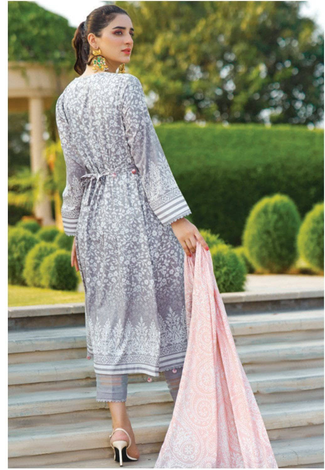 img_anum_cambric_awwal_boutique