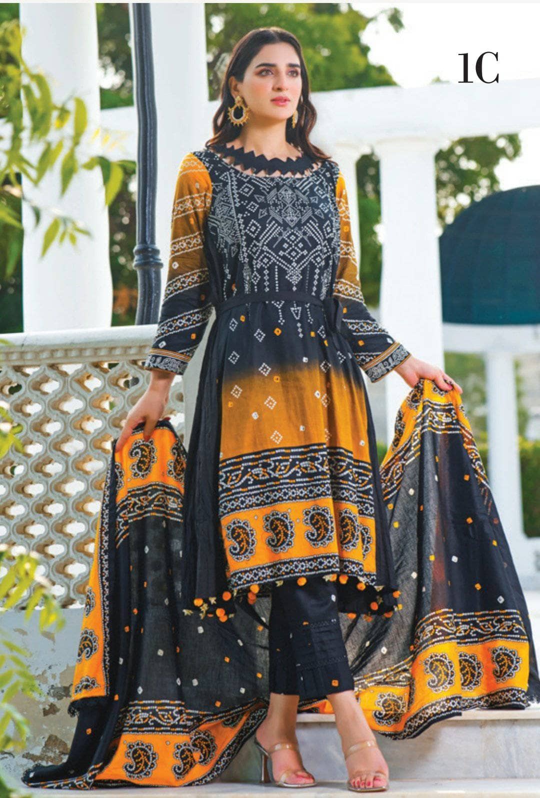 img_anum_cambric_awwal_boutique