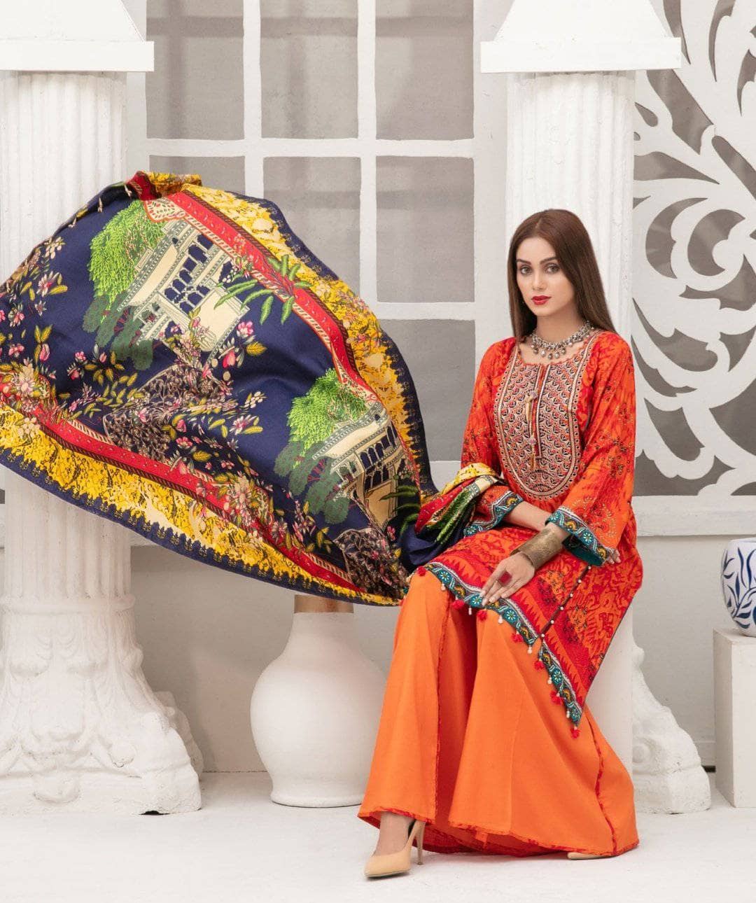 img_amna_sohail_dilara_linen_awwal_boutique