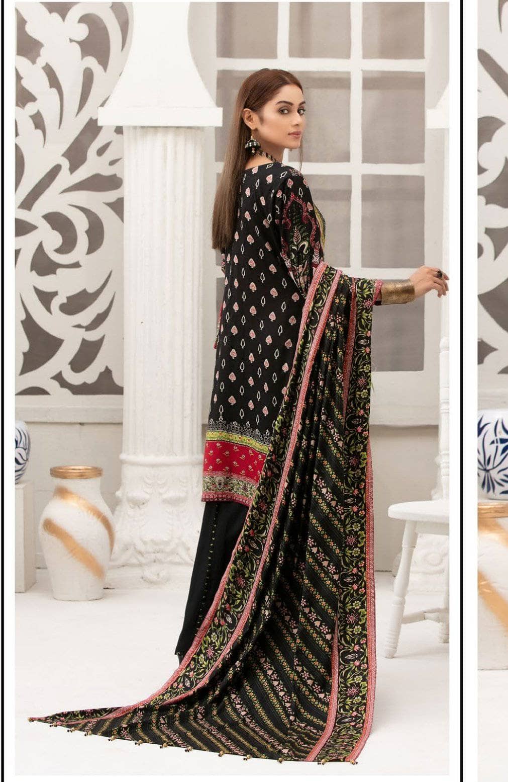 img_amna_sohail_dilara_linen_awwal_boutique