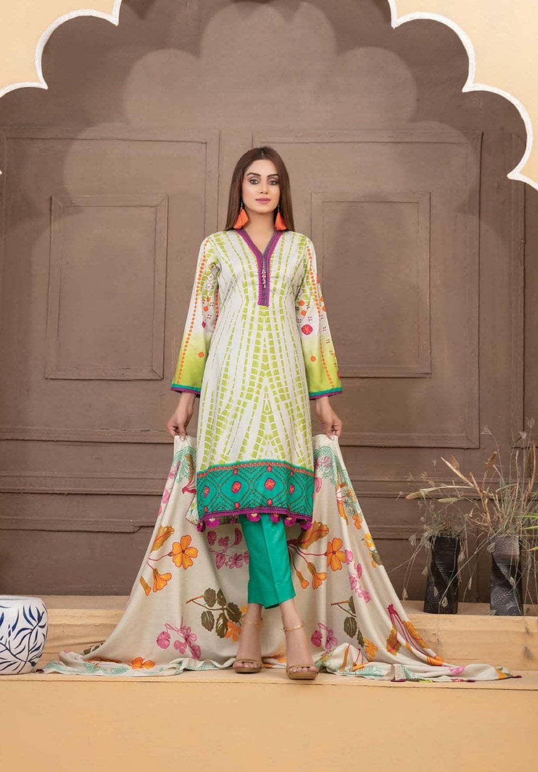 img_amna_sohail_naina_linen_awwal_boutique