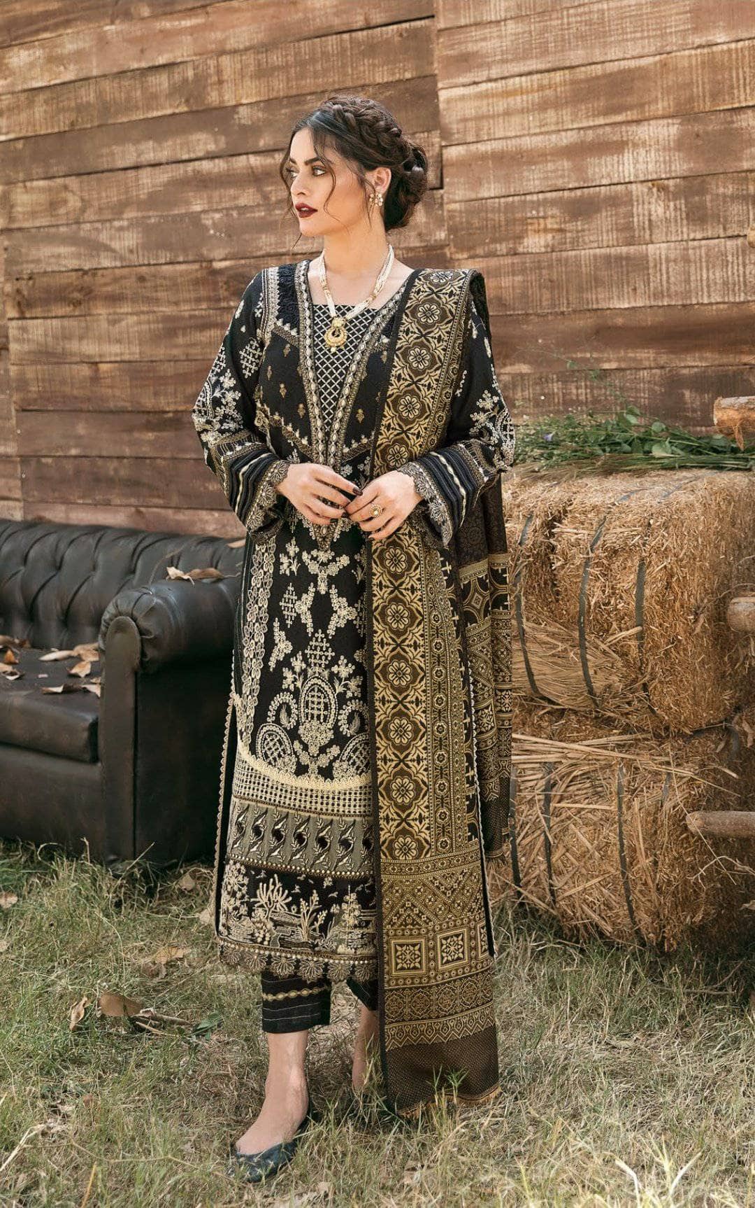 img_qalamkar_luxury_shawl_collection_awwal_boutique