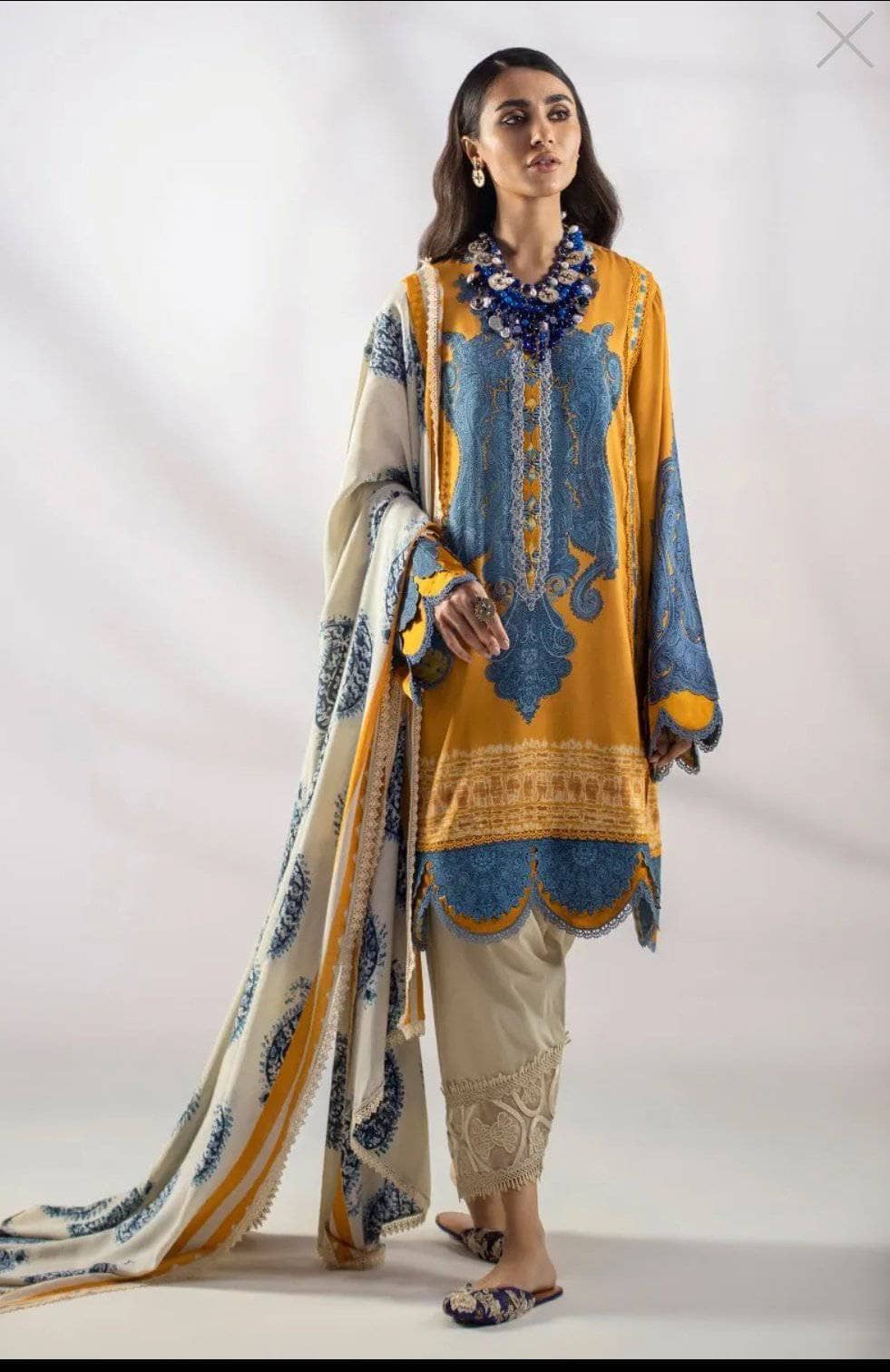 img_sana_safinaz_winter_21_awwal_boutique