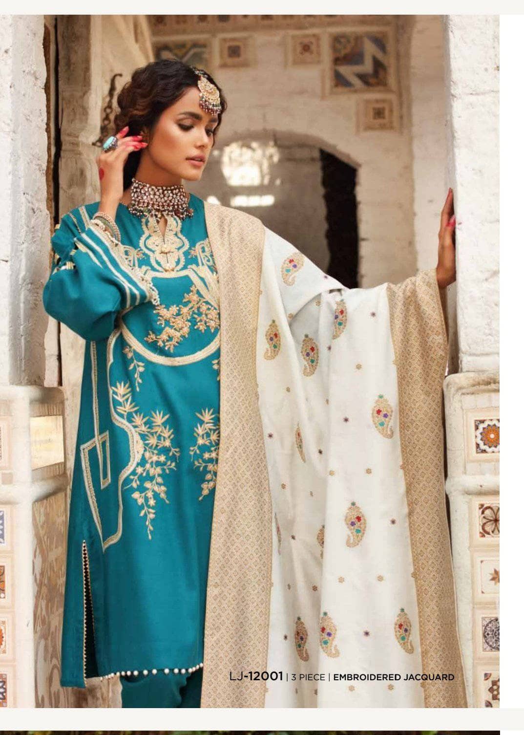 img_gul_ahmed_winter_jacquard_awwal_boutique