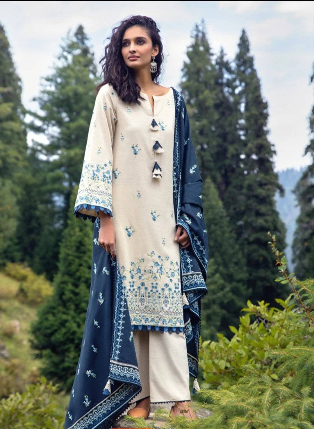 img_image_winter_collection_awwal_boutique