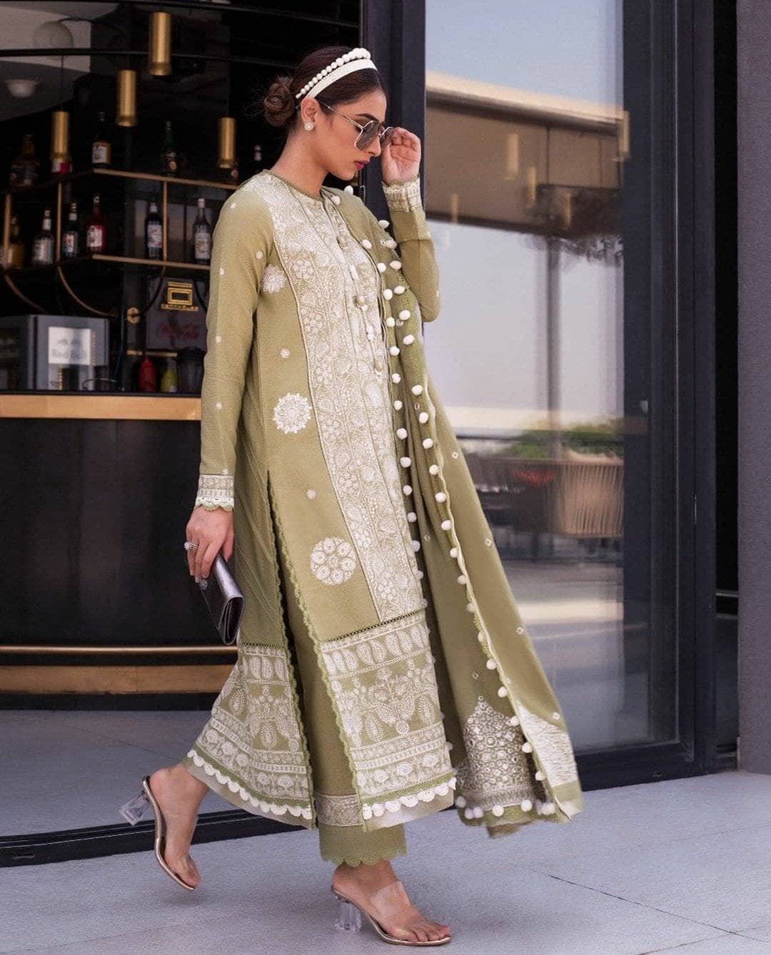 img_spotted_in_zaha_khaddar_humrahi_awwal_boutique