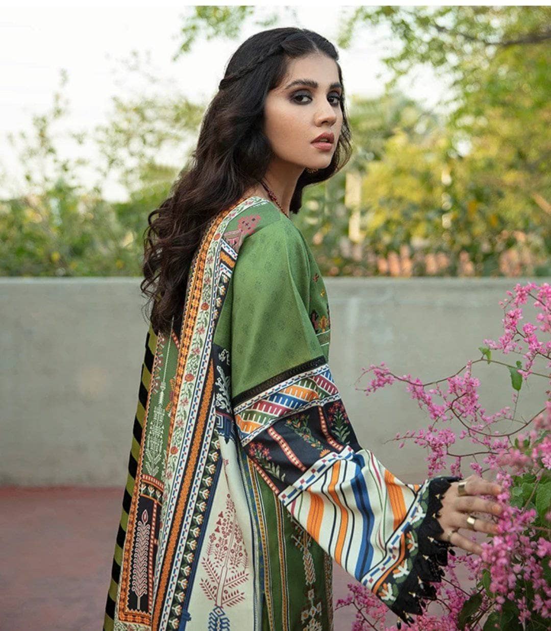 img_esha_eshal_by_bin_ilyas_awwal_boutique