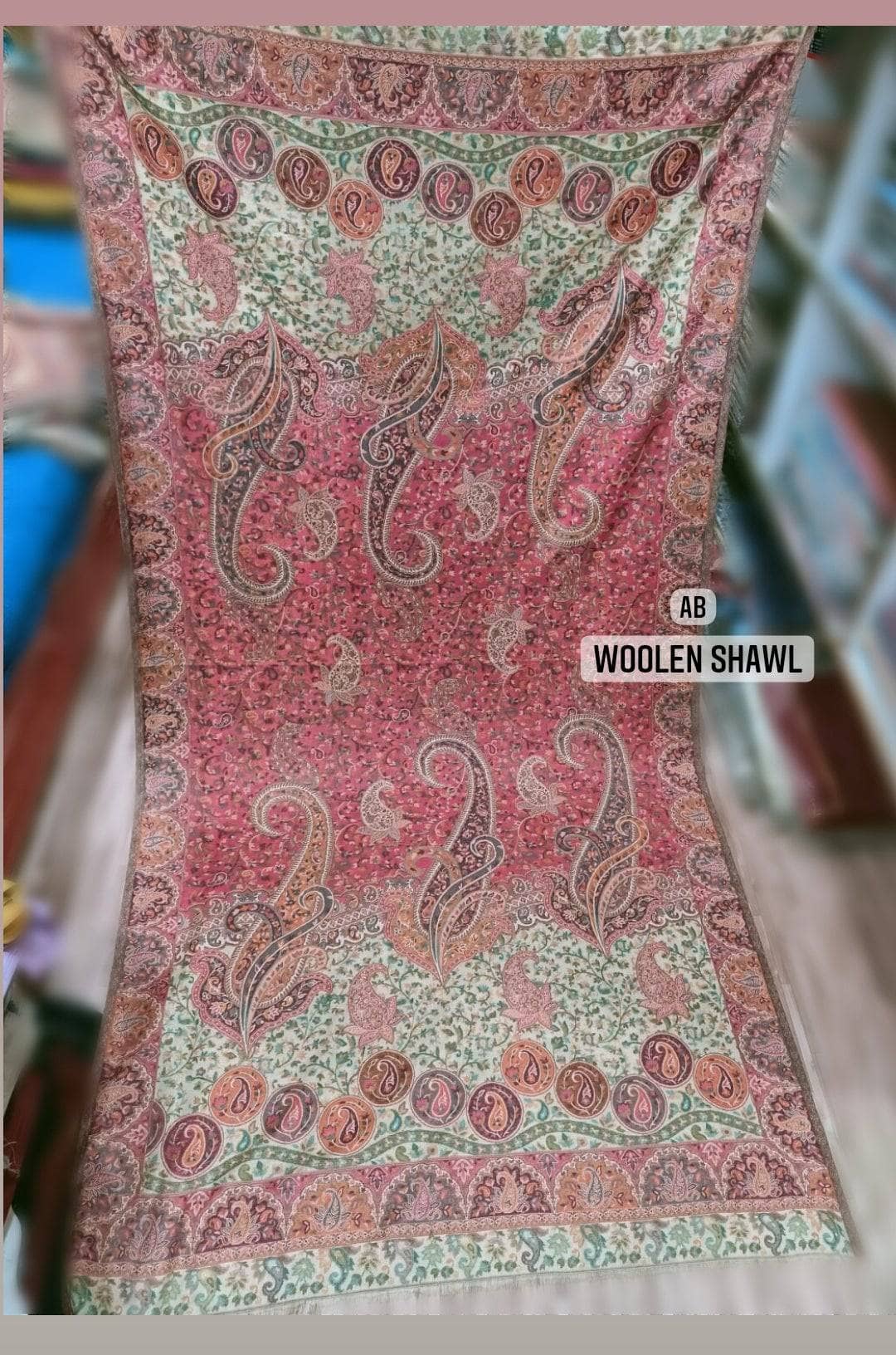 img_woolen_shawl_awwal_boutique