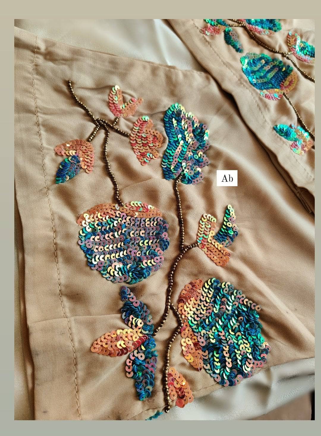 img_hand_embroidered_bellbottoms_awwal_boutique